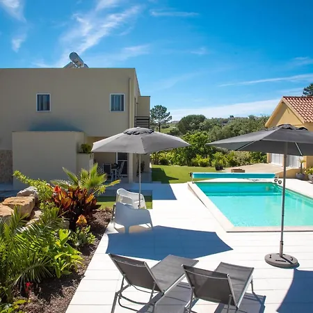 Casa Gemeos * Alcobaça