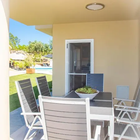 Casa Gemeos Casa de Férias *