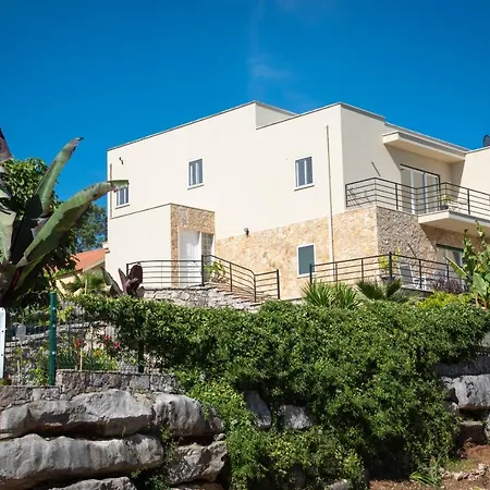 Casa Gemeos Alcobaça