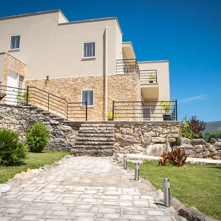 Casa Gemeos Holiday home Alcobaca